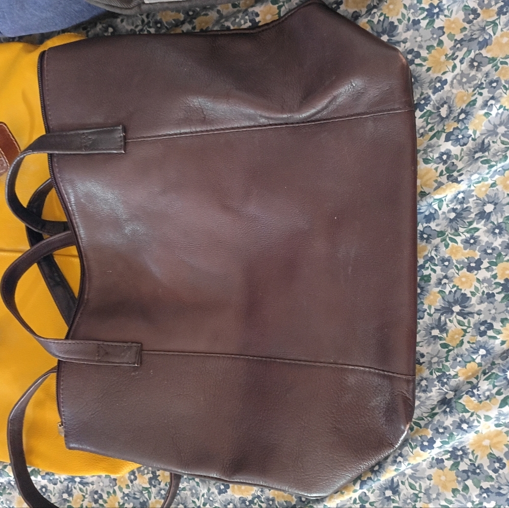 Bundle Of 6 Purses! - Picture 7 of 16